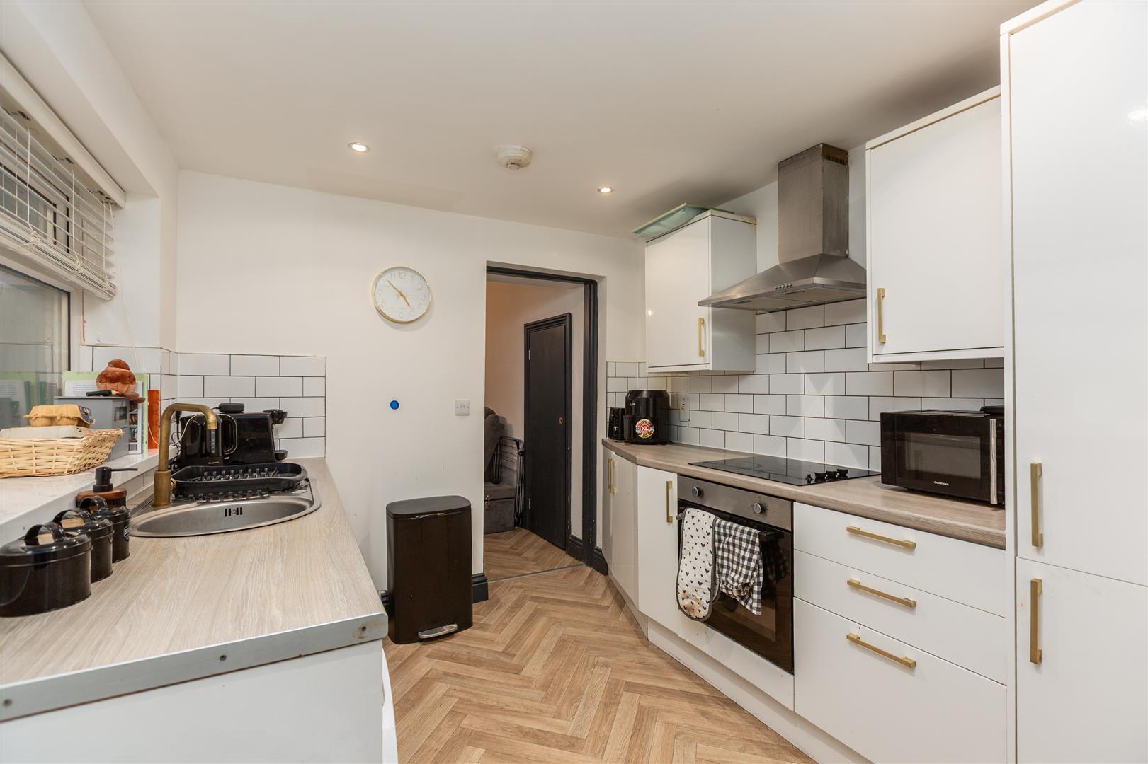 Courtney Street, Manselton, Swansea, SA5 9NX